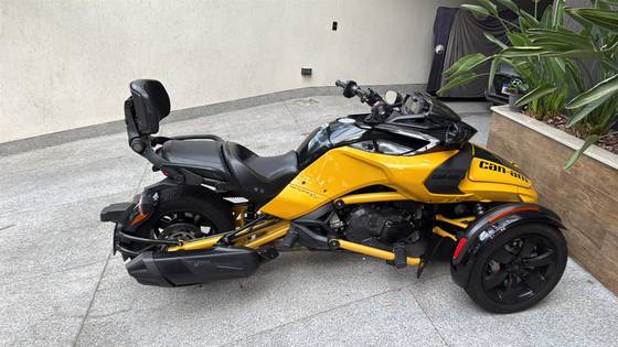 CAN-AM SPYDER F3-S CAN-AM SPYDER F3-S